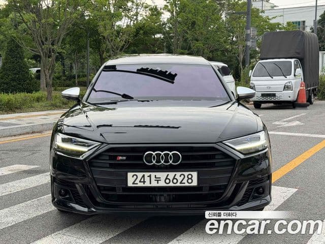 Audi S8 2020 — Photo 7/20