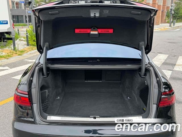 Audi S8 2020 — Photo 10/20
