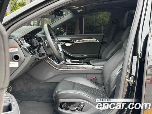 Audi S8 2020 — Photo 17/20