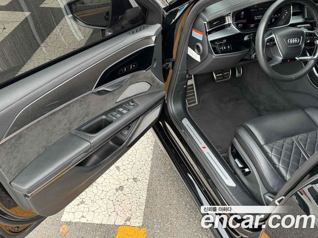 Audi S8 2020 — Photo 4/20