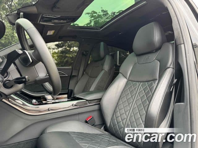 Audi S8 2020 — Photo 6/20