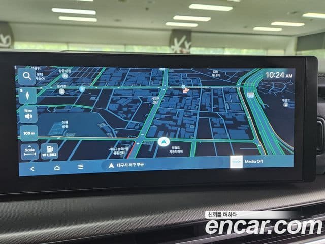Hyundai Santa Fe 2023 — ფოტო 6/20