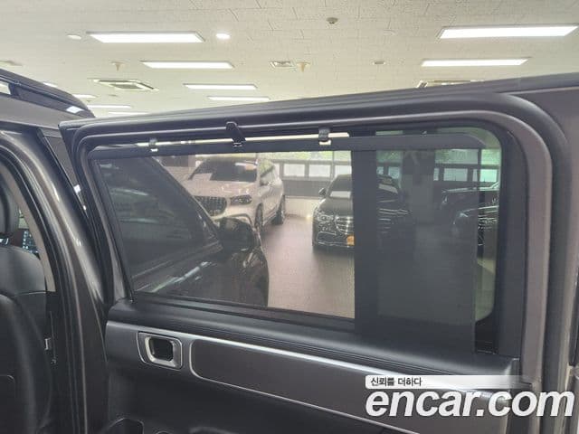 Hyundai Santa Fe 2023 — ფოტო 17/20
