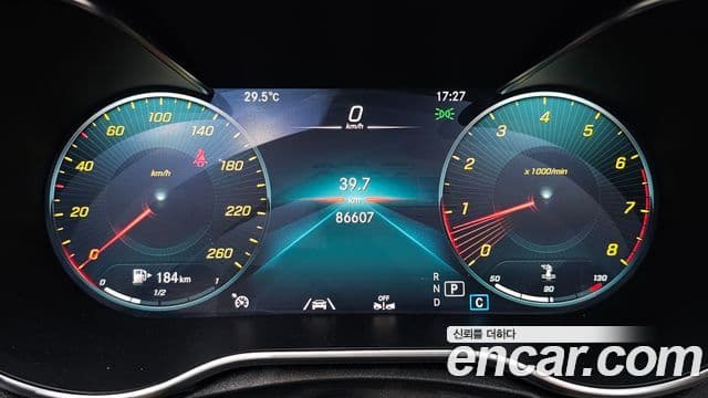 Mercedes-Benz C-Class 2020 — Şəkil 8/20