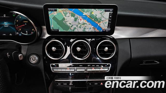 Mercedes-Benz C-Class 2020 — Şəkil 13/20