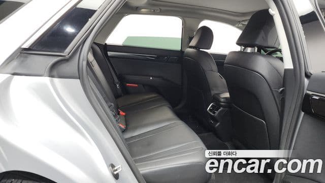 Hyundai Grandeur 2023 — Şəkil 12/20
