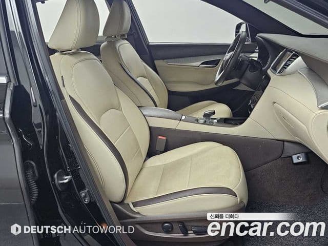 Infiniti QX50 2019 — Photo 4/20