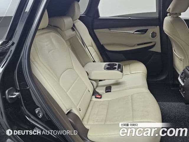 Infiniti QX50 2019 — Photo 9/20