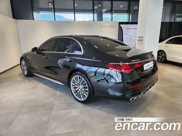 Mercedes-Benz E-Class 2025 — Фото 2/20