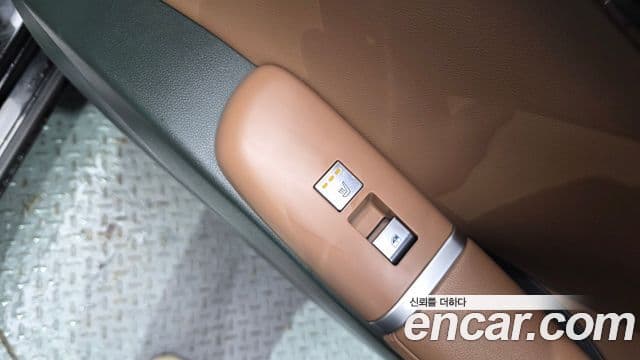 Hyundai Grandeur 2023 — Фото 18/20
