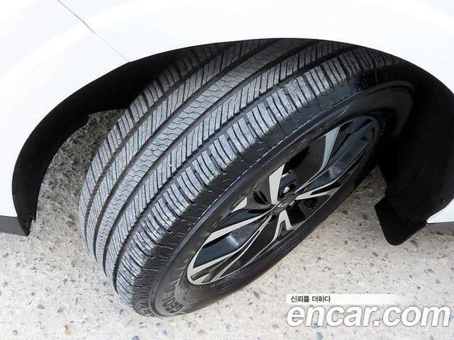 Kia Carnival 2022 — ფოტო 20/20