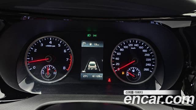 Kia K5 2022 — Şəkil 8/20
