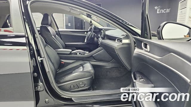 Kia K5 2022 — Şəkil 11/20