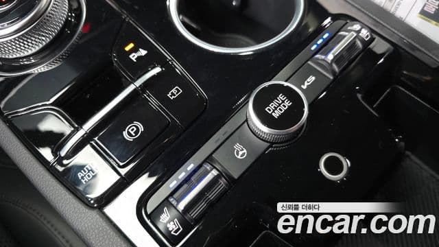 Kia K5 2024 — ფოტო 18/20