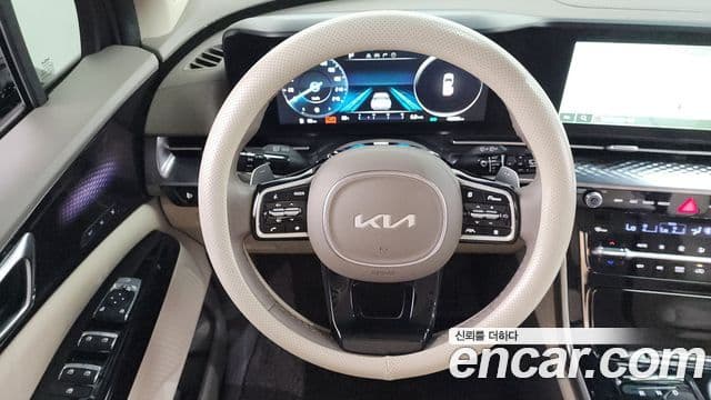 Kia Carnival 2021 — Фото 13/20