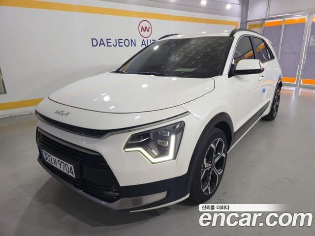 Kia Niro 2023 — Фото 9/20