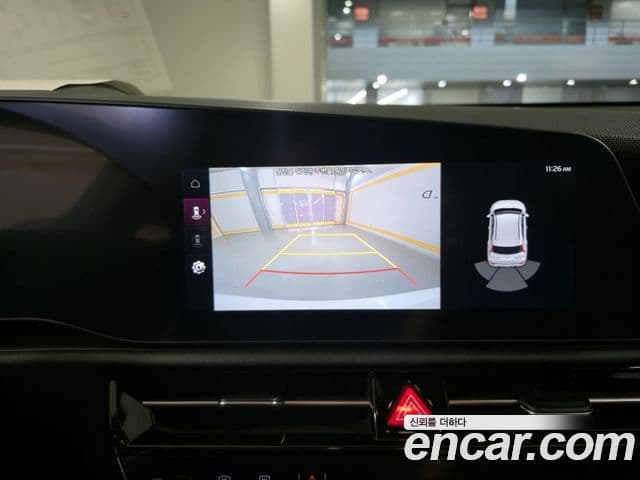 Kia Niro 2023 — Фото 14/20