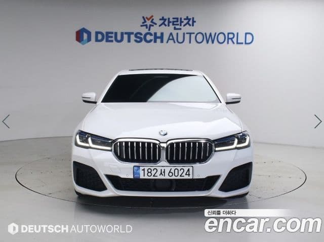 BMW 5 Series 2022 — ფოტო 2/10