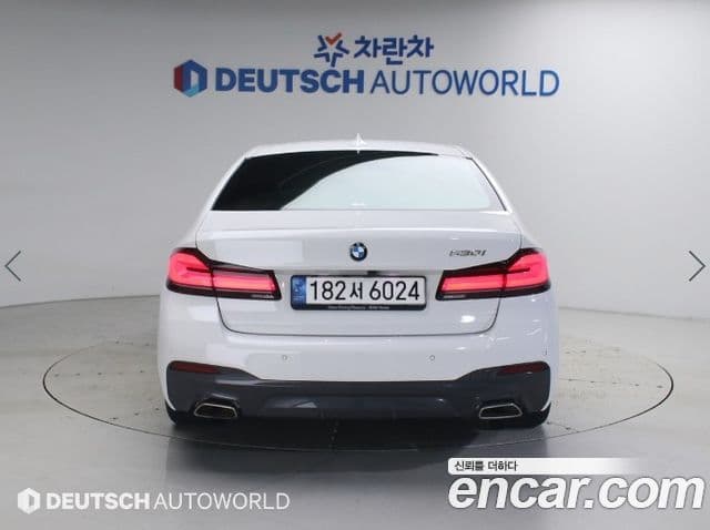 BMW 5 Series 2022 — ფოტო 3/10
