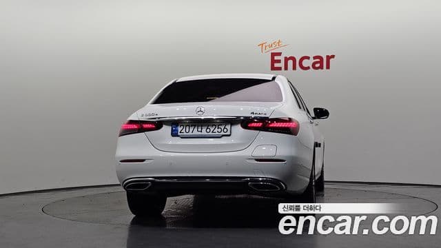 Mercedes-Benz E-Class 2023 — Şəkil 4/20