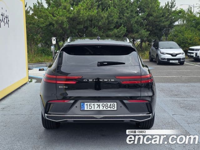 Genesis GV70 2024 — ფოტო 3/18