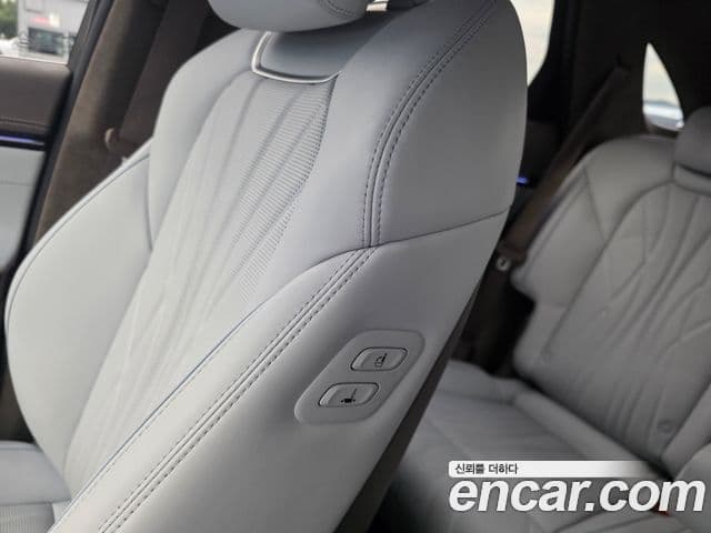 Genesis GV70 2024 — ფოტო 12/18