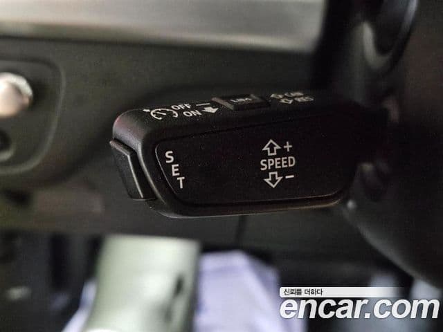 Audi Q5 2023 — Şəkil 10/20