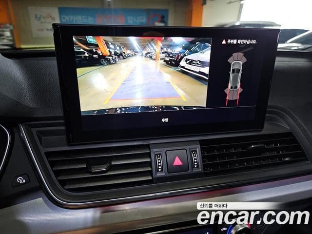 Audi Q5 2023 — Şəkil 12/20