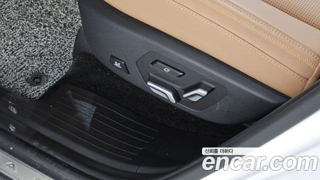 Hyundai Santa Fe 2025 — Şəkil 19/20