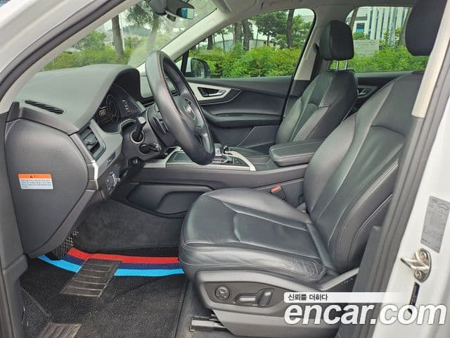 Audi Q7 2019 — ფოტო 9/20