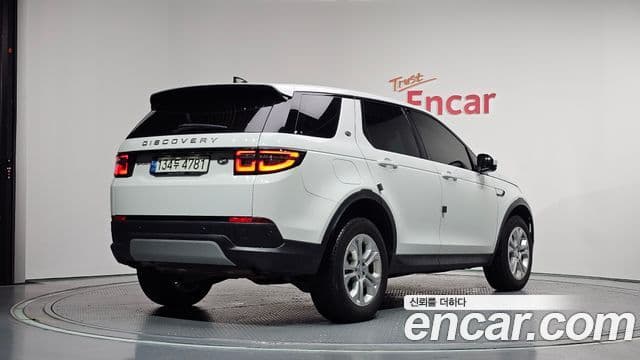 Land Rover Discovery Sport 2021 — ფოტო 2/20