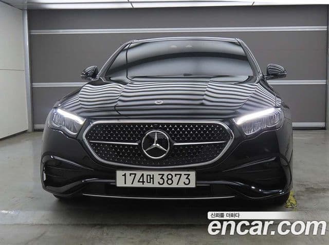 Mercedes-Benz E-Class 2025 — ფოტო 1/20
