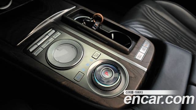 Genesis G80 2020 — ფოტო 7/20