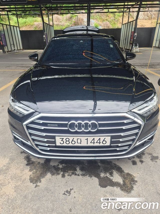 Audi A8 2020 — ფოტო 1/12