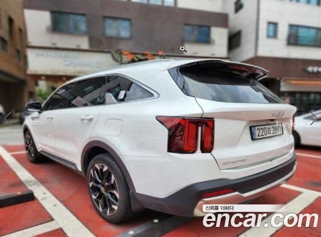 Kia Sorento 2024 — Фото 4/14