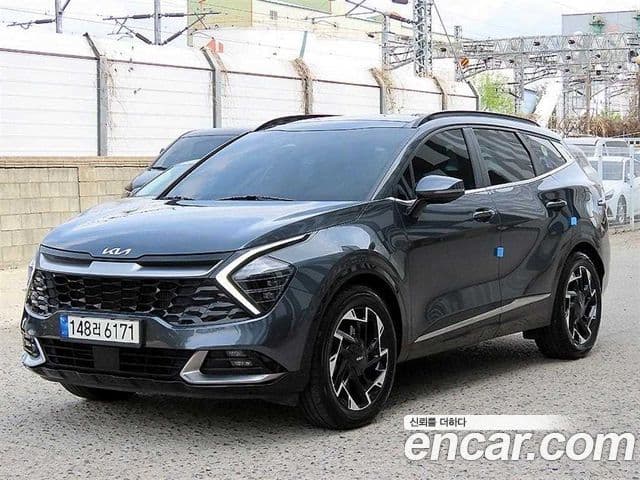 Kia Sportage 2021 — Фото 1/20