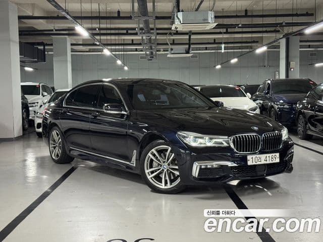 BMW 7 Series 2018 — ფოტო 20/20