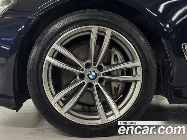 BMW 7 Series 2018 — ფოტო 4/20