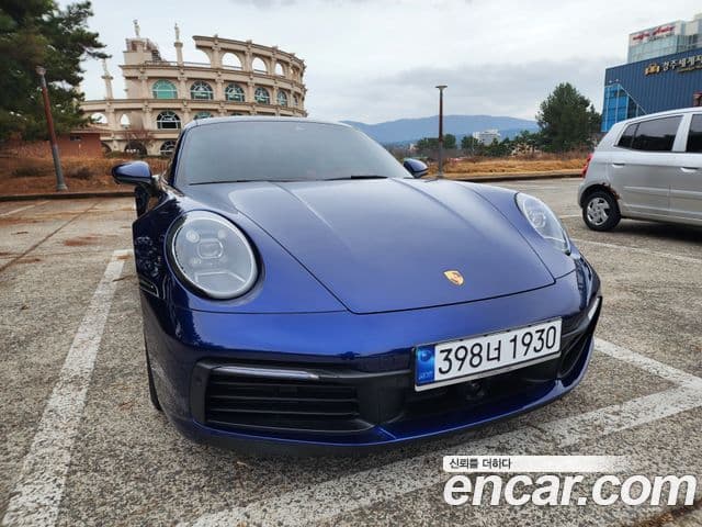 Porsche 911 2020 — ფოტო 2/19
