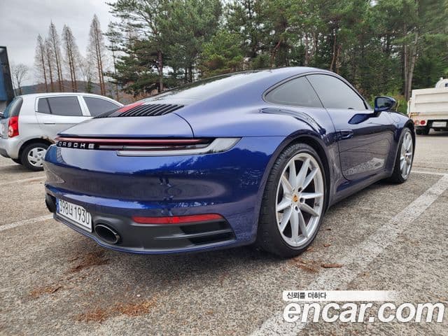 Porsche 911 2020 — ფოტო 8/19