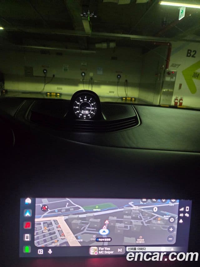 Porsche Taycan 2021 — Photo 14/20