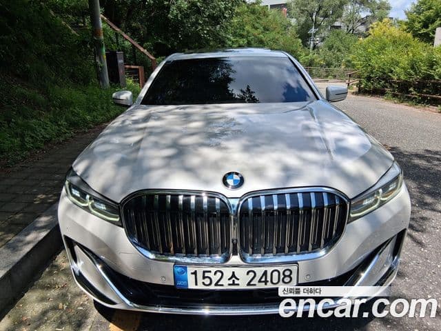 BMW 7 Series 2021 — ფოტო 1/20