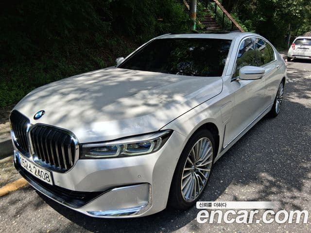 BMW 7 Series 2021 — ფოტო 2/20