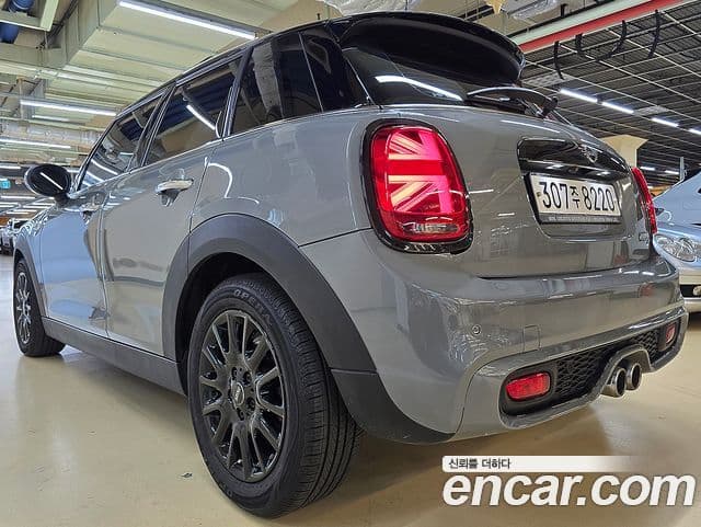 Mini Cooper S 2020 — ფოტო 2/20