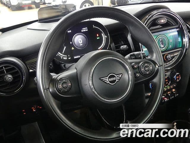 Mini Cooper S 2020 — ფოტო 12/20