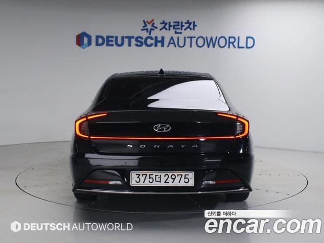 Hyundai Sonata 2022 — ფოტო 3/20