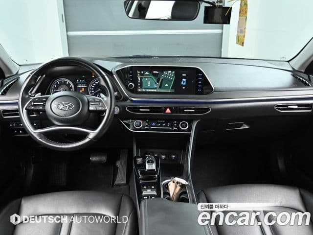Hyundai Sonata 2022 — ფოტო 6/20