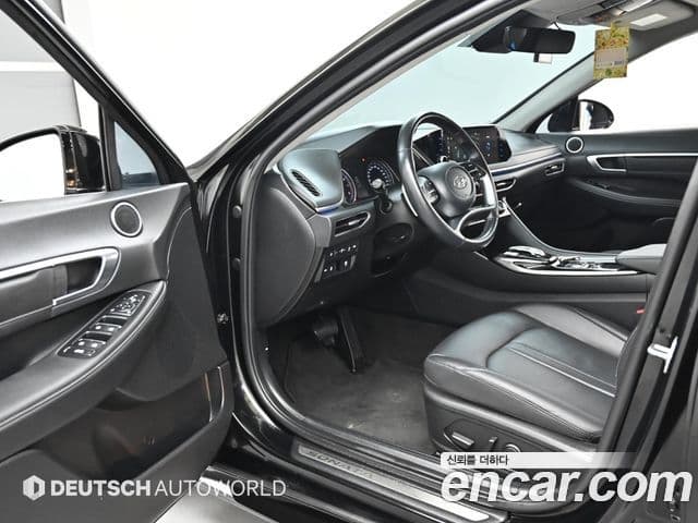 Hyundai Sonata 2022 — ფოტო 11/20