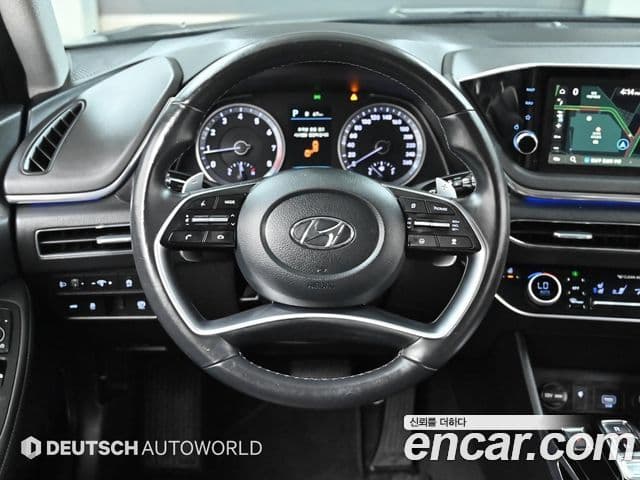 Hyundai Sonata 2022 — ფოტო 13/20