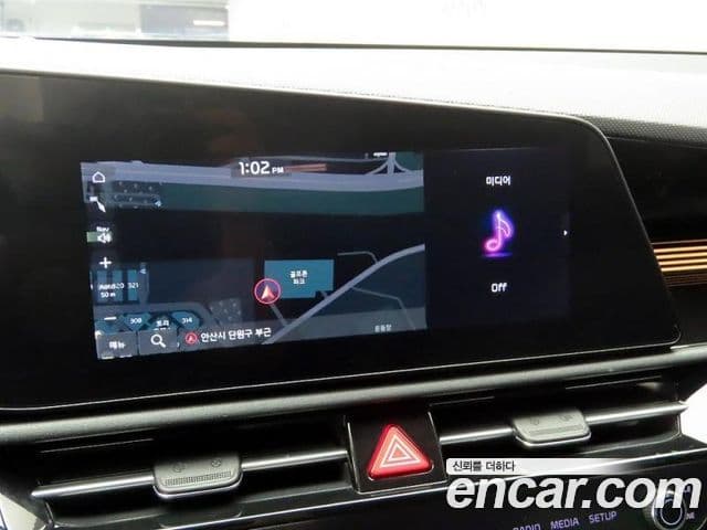 Kia Niro 2022 — Şəkil 8/20